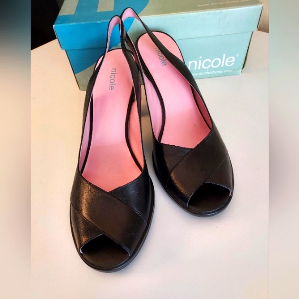 NWOT Nicole black leather slingback heels, sz 10